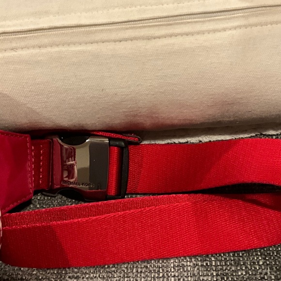 Michael Kors Dark Raspberry/White Logo Belt Bag NWT - Picture 4 of 7